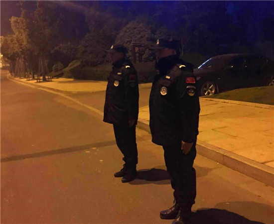 �T���L��